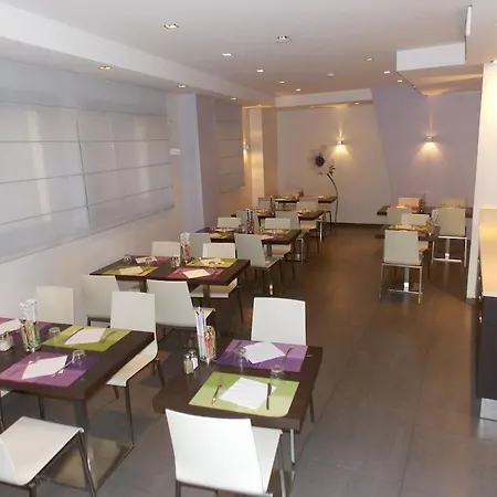 Otel Alfred Monaco - Ex Forum - Renove 3*