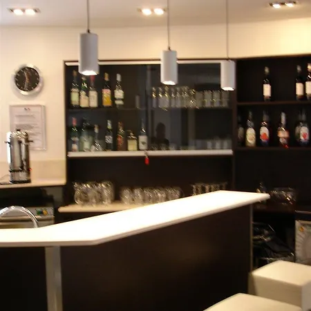 Alfred Monaco - Ex Forum - Renove Otel